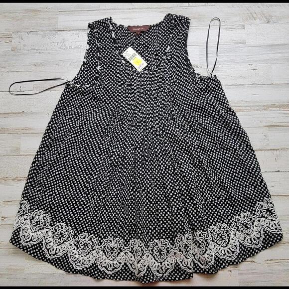 Ranna Gill Anthropologie Black Ruffled Polka Dot Sleeveless Embroidered Blouse 2 - Picture 1 of 8